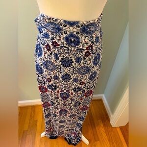 Max Studio maxi floral summer skirt, size S